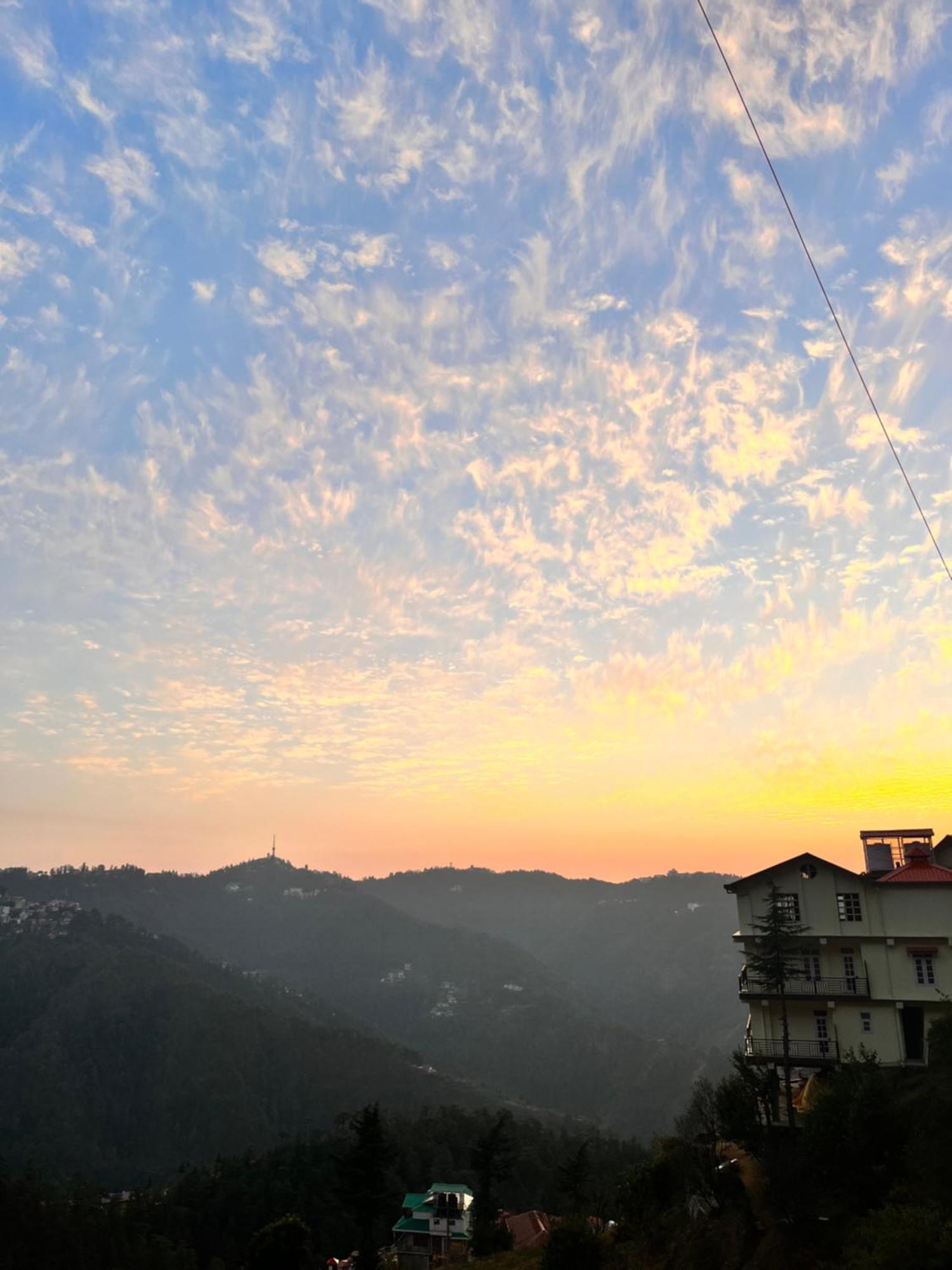 Residence Inn Homestay Shimla Zewnętrze zdjęcie