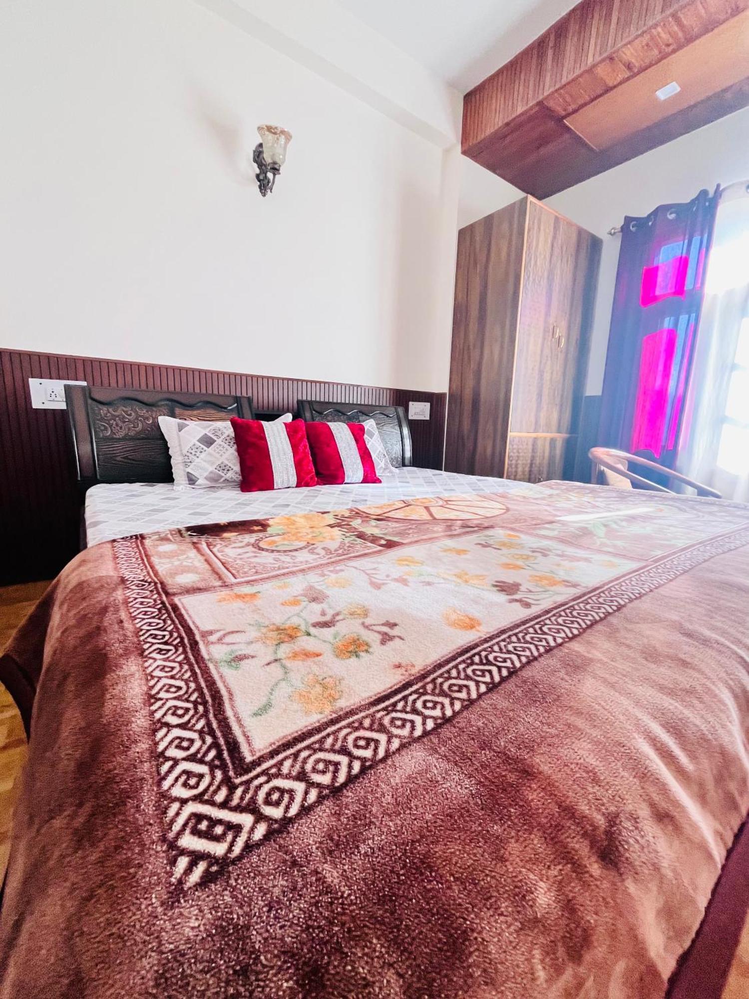 Residence Inn Homestay Shimla Zewnętrze zdjęcie